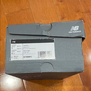 New Balance Lifestyle Shoes in White and Gray